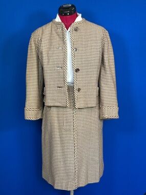 1960s Vintage Wool Herringbone Jacket & Skirt set